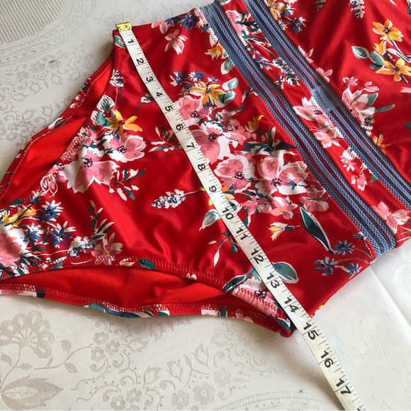 Jessica Simpson Women’s Size M One Piece Swimsuit/Baiting Suit Spaghetti Straps - Picture 10 of 16